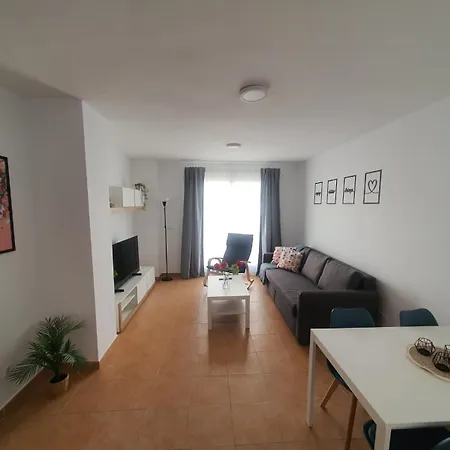 Moderno 3 Dormitorios, Garaje Y Piscina La Algaba