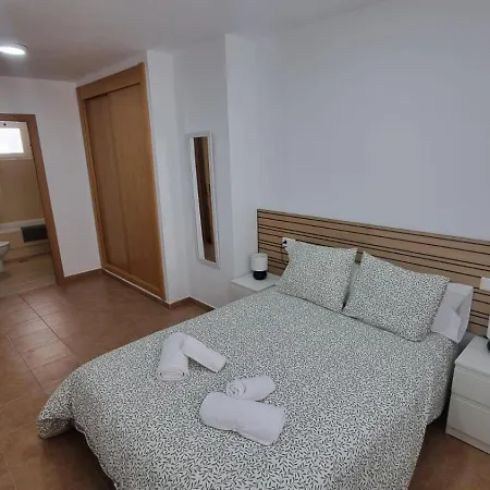 Moderno 3 Dormitorios, Garaje Y Piscina La Algaba