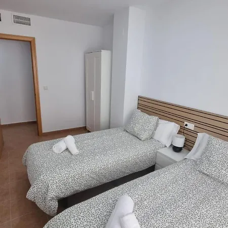Apartment Moderno 3 Dormitorios, Garaje Y Piscina *